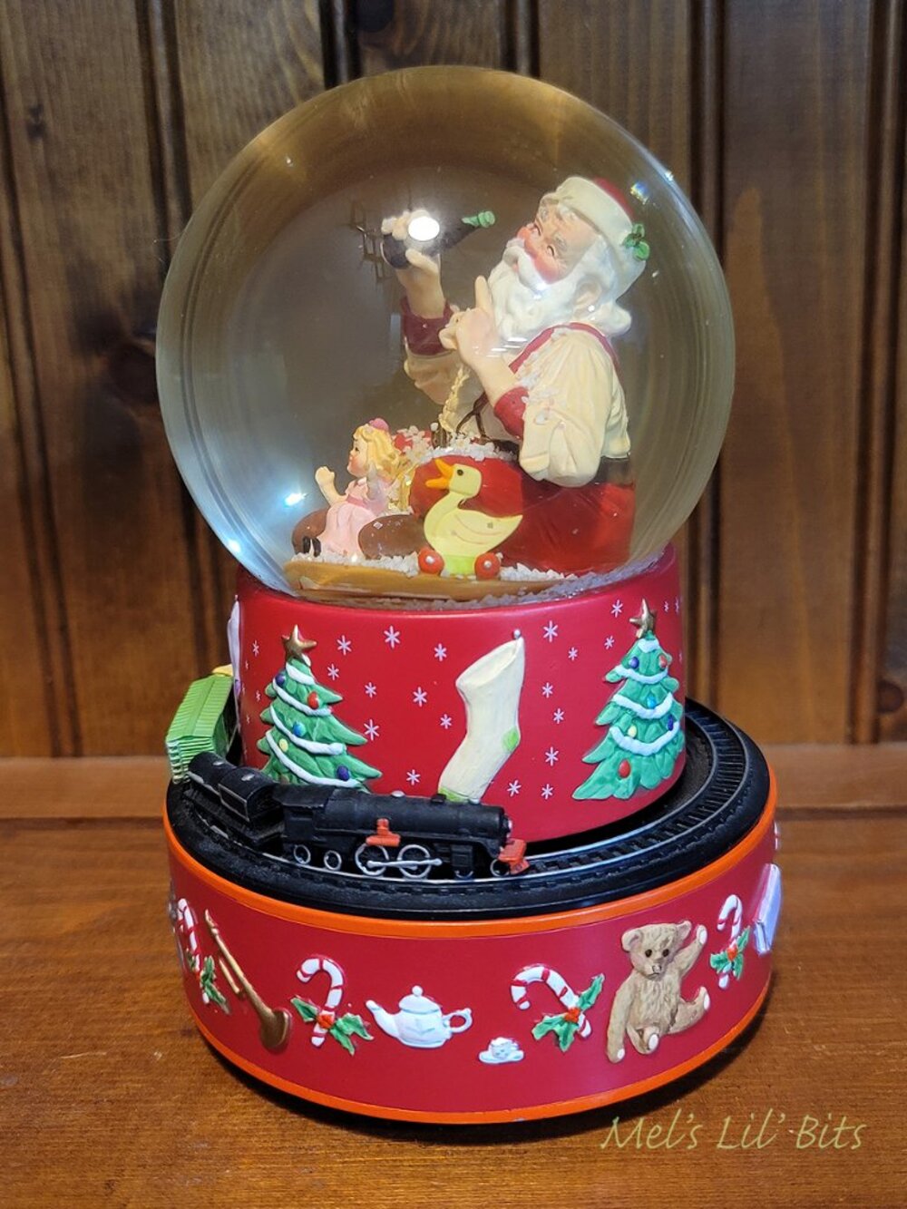 2001 Hallmark Coca-Cola Santa Musical Snow Globe Moving Train